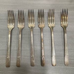 VINTAGE ONEIDA PRESTIGE GRENOBLE SILVER PLATE FLATWARE SIX LUNCHEON FORKS